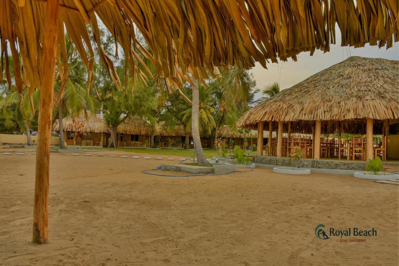 Royal Beach Arugam Bay Exterior photo